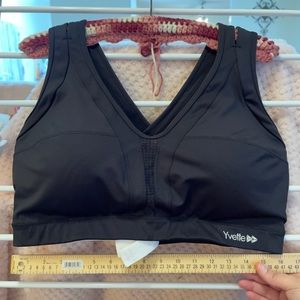 Yvette padded sports bra